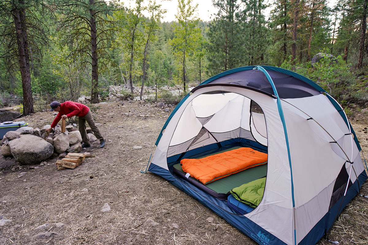 camp and tent